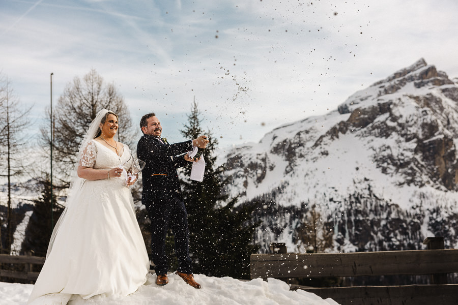 Snowy Romance in the Italian Dolomites Winter Wedding 0015A