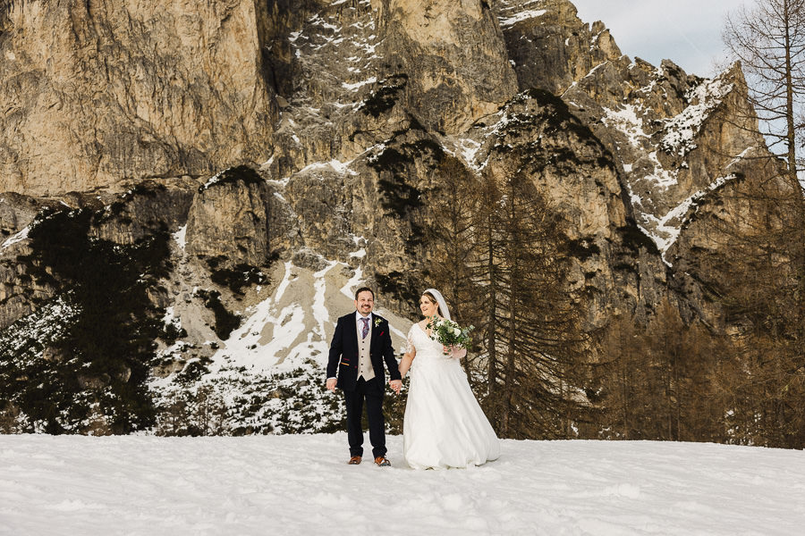 Snowy Romance in the Italian Dolomites Winter Wedding 0017A